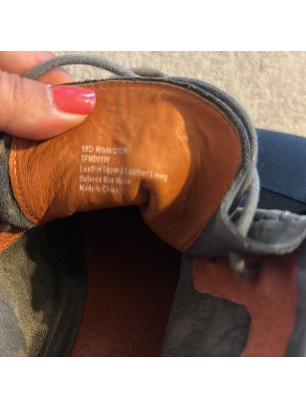 Tommy Bahama men’s shoes; size 10 - Picture 7 of 7